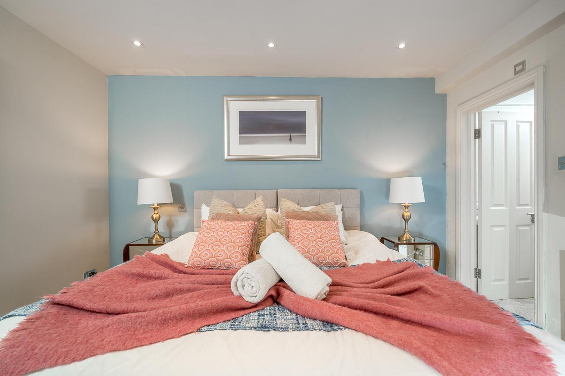 Niru Experience Hidden Gem In Chelsea 2bd 2ba Apartament