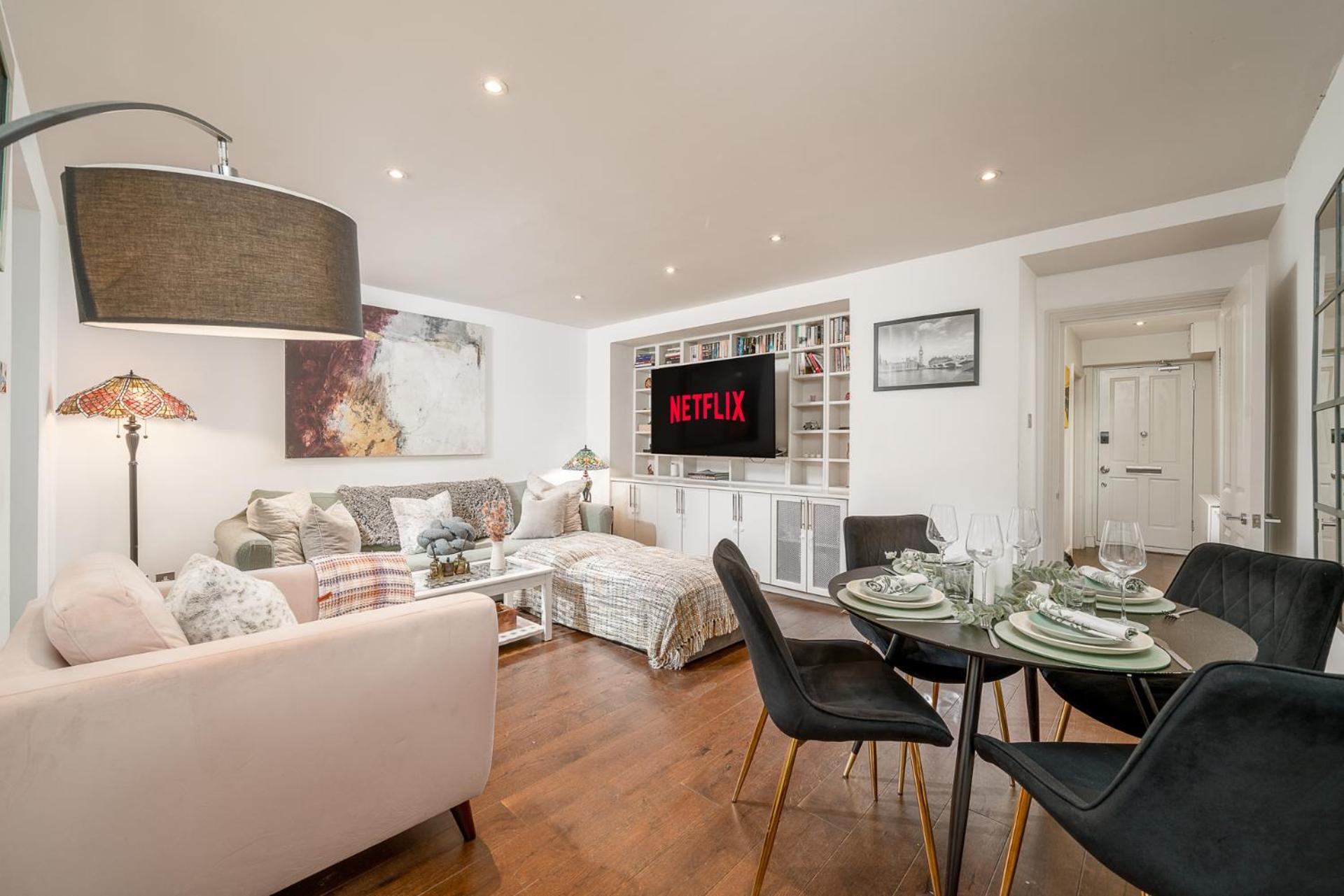 Niru Experience Hidden Gem In Chelsea 2bd 2ba Apartament