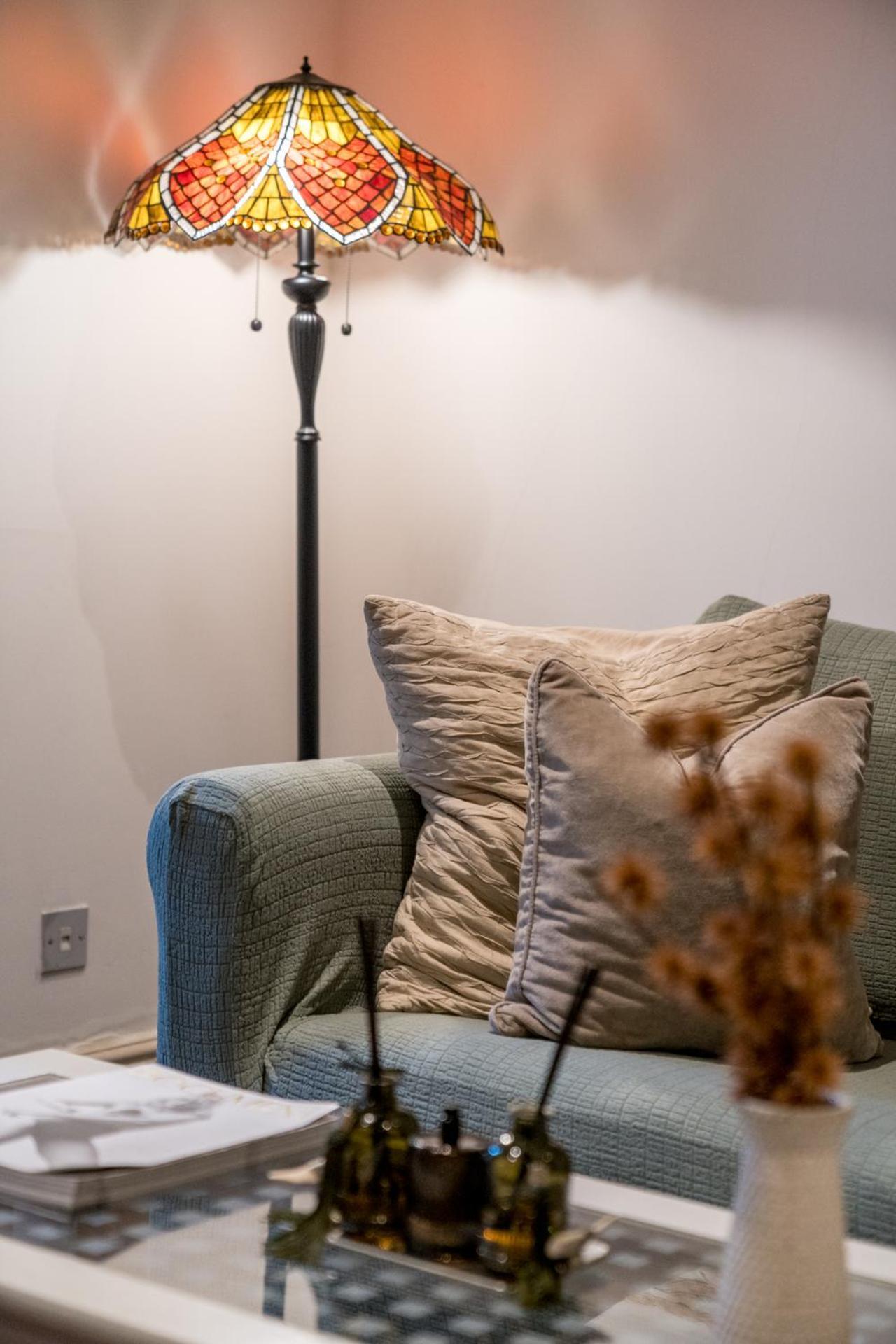 Apartament Niru Experience Hidden Gem In Chelsea 2bd 2ba Londra